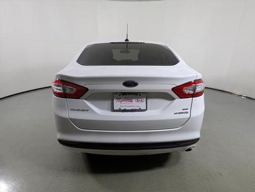 2015 Ford Fusion Hybrid SE