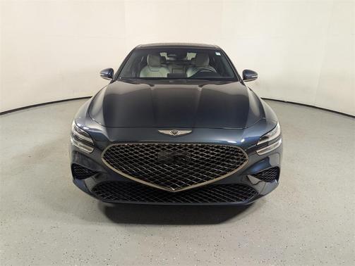 2024 Genesis G70 2.5T