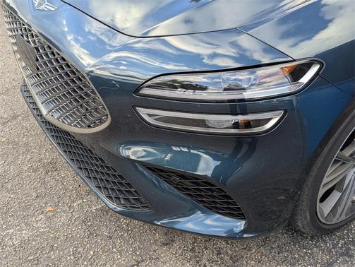 2024 Genesis G70 2.5T