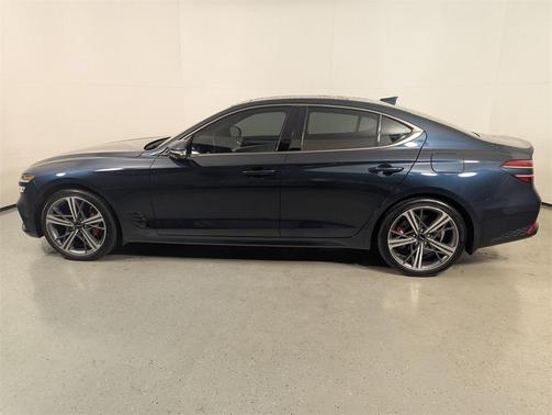 2024 Genesis G70 2.5T