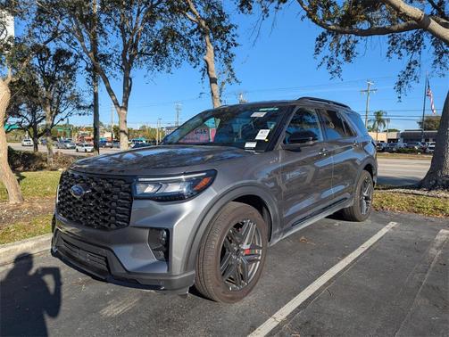 2025 Ford Explorer ST-Line