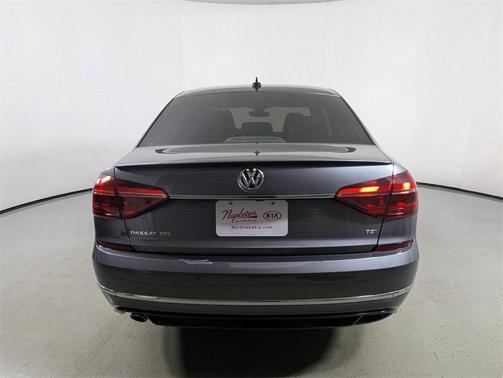 2018 Volkswagen Passat 2.0T SEL Premium