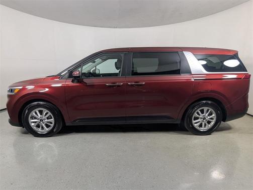 2022 Kia Carnival LXS