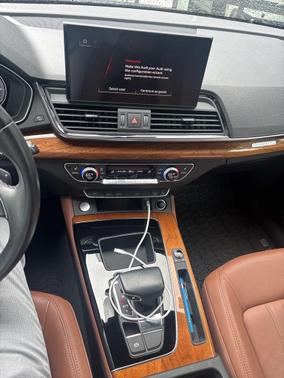 2022 Audi Q5 45 S line Premium Plus