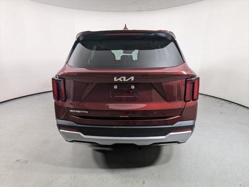 2025 Kia Sorento LX