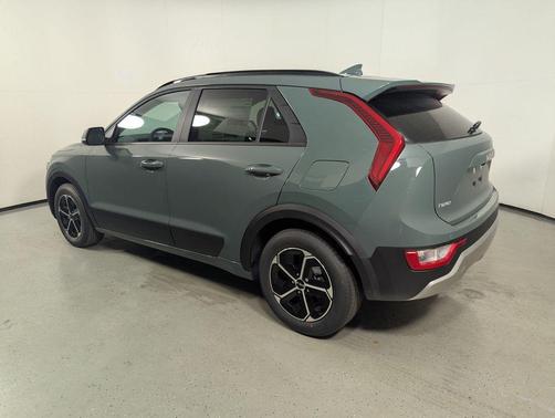 2026 Kia Niro EX