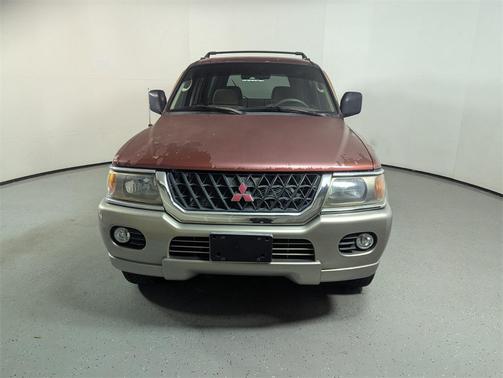 2000 Mitsubishi Montero Sport LS