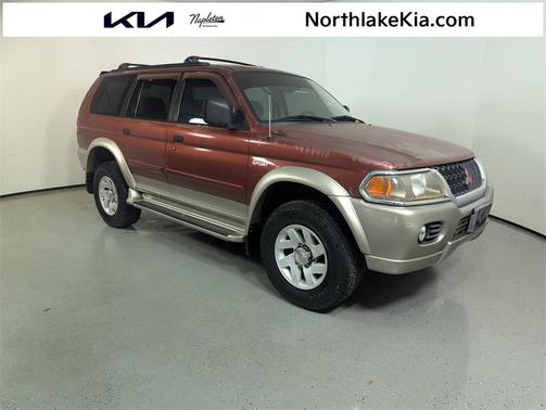 2000 Mitsubishi Montero Sport LS