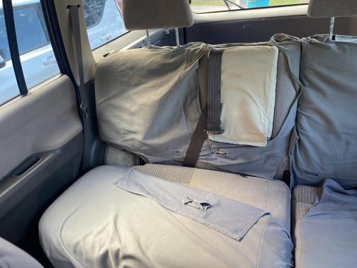 2000 Mitsubishi Montero Sport LS