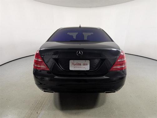 2010 Mercedes-Benz S-Class S 550