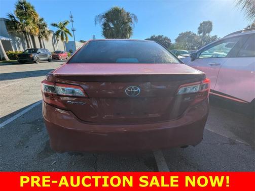 2014 Toyota Camry SE