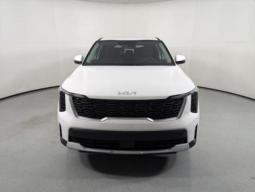 2025 Kia Sorento LX
