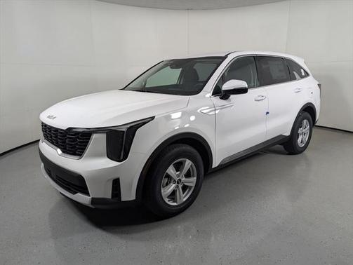 2025 Kia Sorento LX
