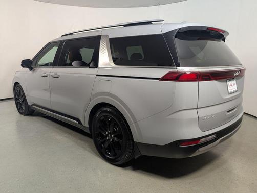 Ceramic Silver 2024 Kia Carnival SX Prestige