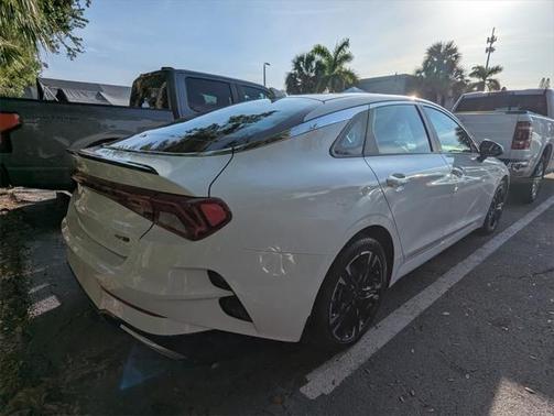 2022 Kia K5 GT-Line