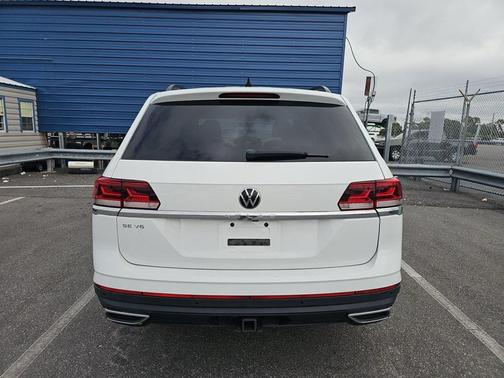 2021 Volkswagen Atlas 3.6L SE w/Technology