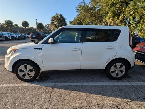 2015 Kia Soul Base