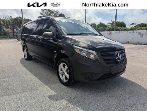 2022 Mercedes-Benz Metris Base