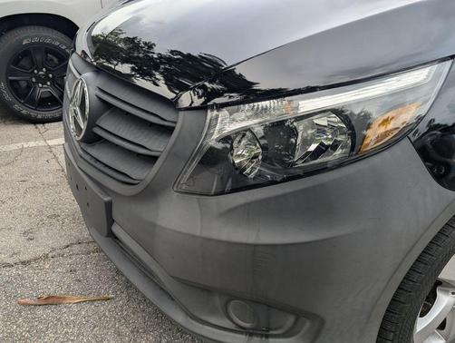 2022 Mercedes-Benz Metris Base