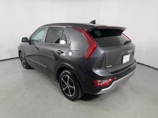 2023 Kia Niro LX