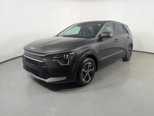 2023 Kia Niro LX