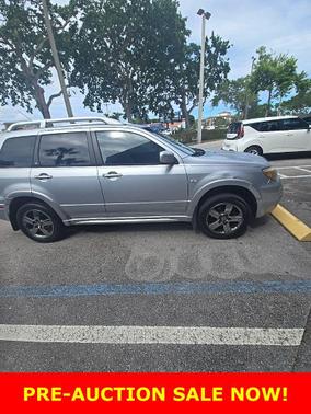 Cool Silver Metallic 2006 Mitsubishi Outlander SE