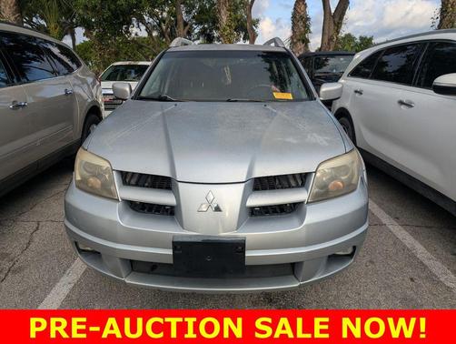 Cool Silver Metallic 2006 Mitsubishi Outlander SE