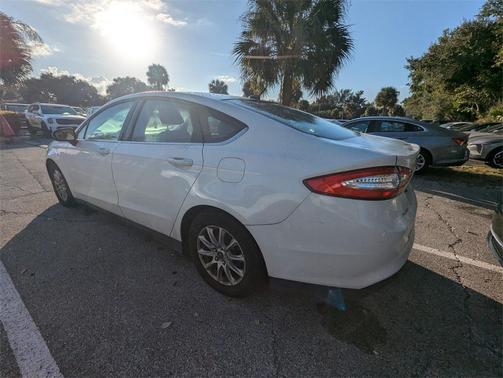 2015 Ford Fusion S