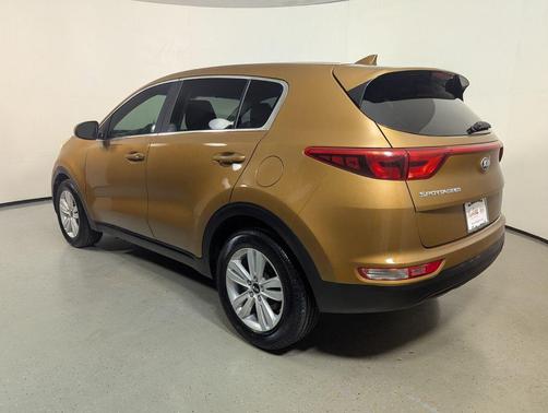 Burnished Copper 2017 Kia Sportage LX