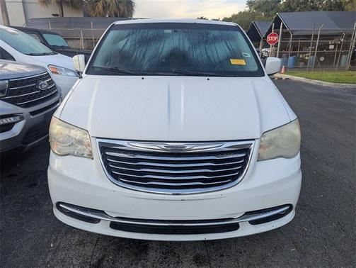 2014 Chrysler Town & Country Touring