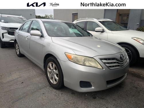 Classic Silver Metallic 2011 Toyota Camry LE