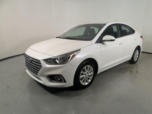 2022 Hyundai Accent SEL