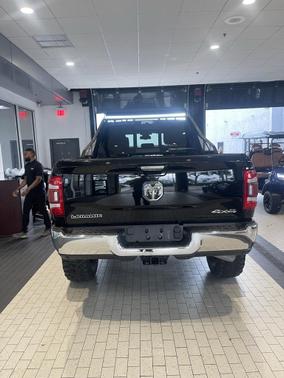2022 RAM 3500 Laramie Crew Cab 4x4 6'4' Box