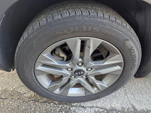 Cherry Black 2021 Kia Seltos LX