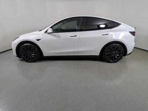2022 Tesla Model Y Performance Dual Motor All-Wheel Drive