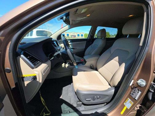 Mojave Sand 2016 Hyundai TUCSON Limited