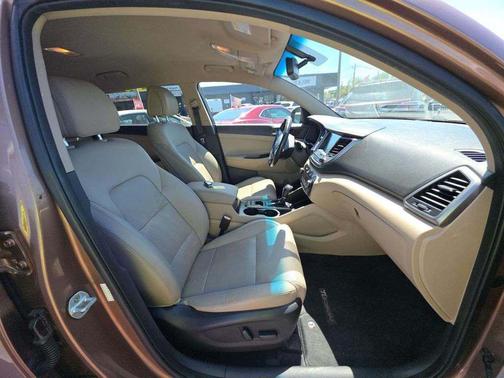 Mojave Sand 2016 Hyundai TUCSON Limited