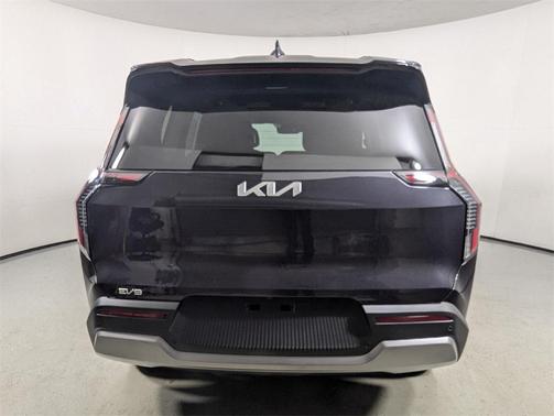 2026 Kia EV9 Light Long Range