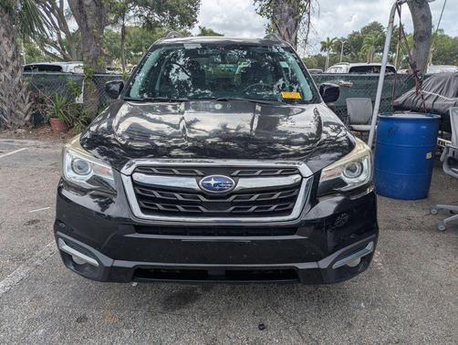 Crystal Black Silica 2018 Subaru Forester 2.5i Limited