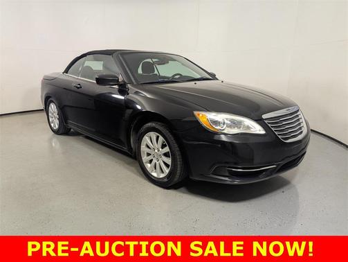 2013 Chrysler 200 Touring