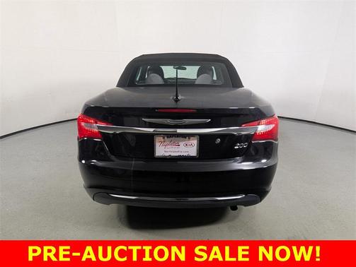 2013 Chrysler 200 Touring