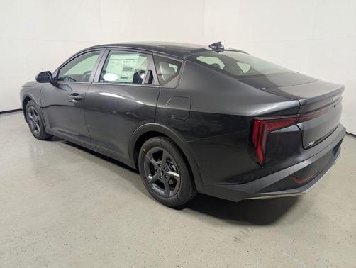 Interstellar Gray 2025 Kia K4 LXS