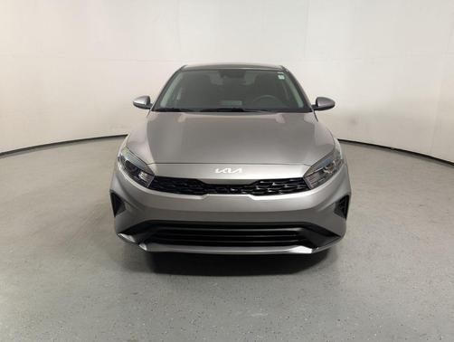 Steel Gray 2024 Kia Forte LXS