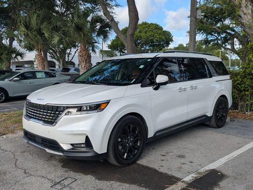 Snow White Pearl 2024 Kia Carnival SX Prestige