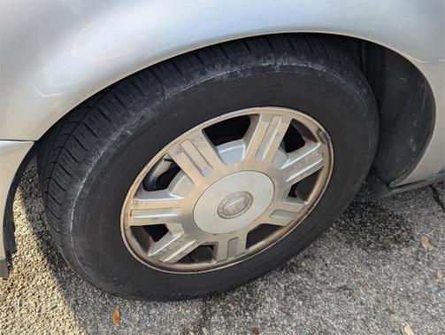 2002 Cadillac DeVille Base