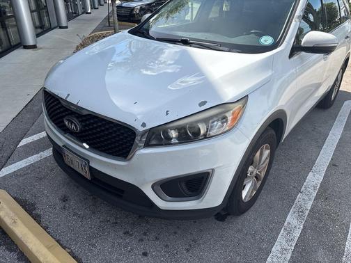 2016 Kia Sorento LX