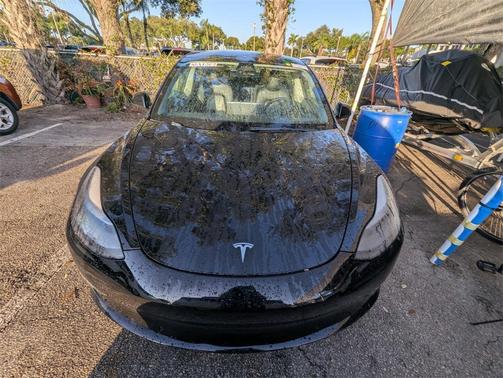 2022 Tesla Model 3 Standard Range