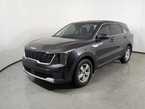 2025 Kia Sorento LX