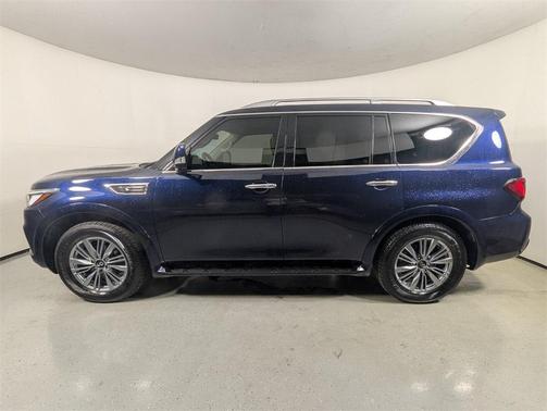 2021 INFINITI QX80 Luxe