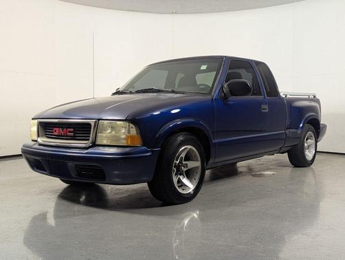 Indigo Blue Metallic 2002 GMC Sonoma SLS
